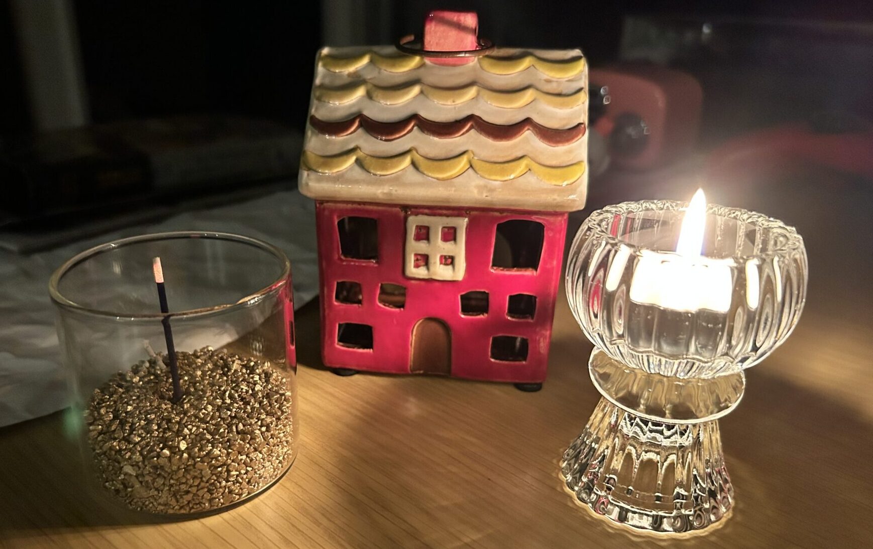 【肌寒い季節の至福のひととき】小さな灯りと香りの儀式